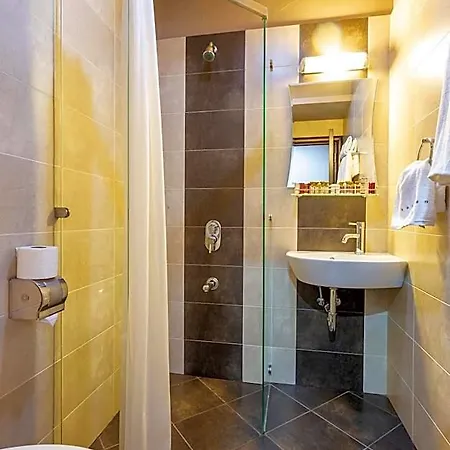 Hotel Cityhome 3*