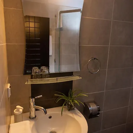 Cityhome Hotel 3*